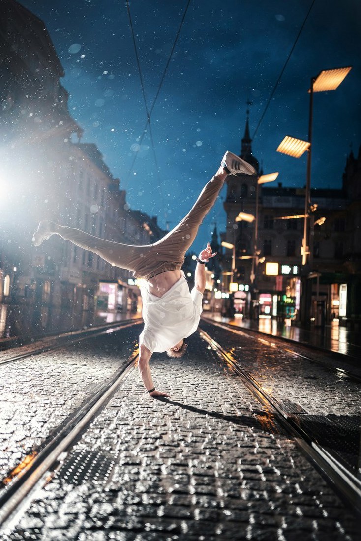 Night Street Breakdance