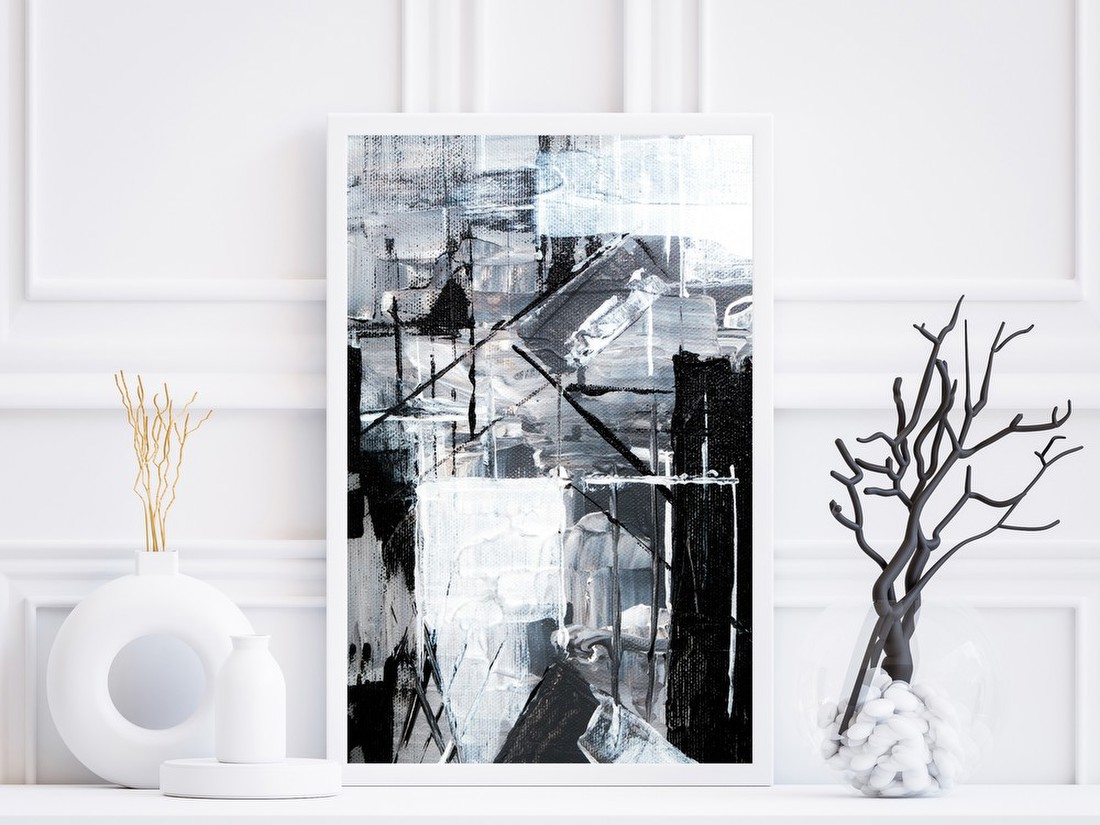 Monochrome Fractures