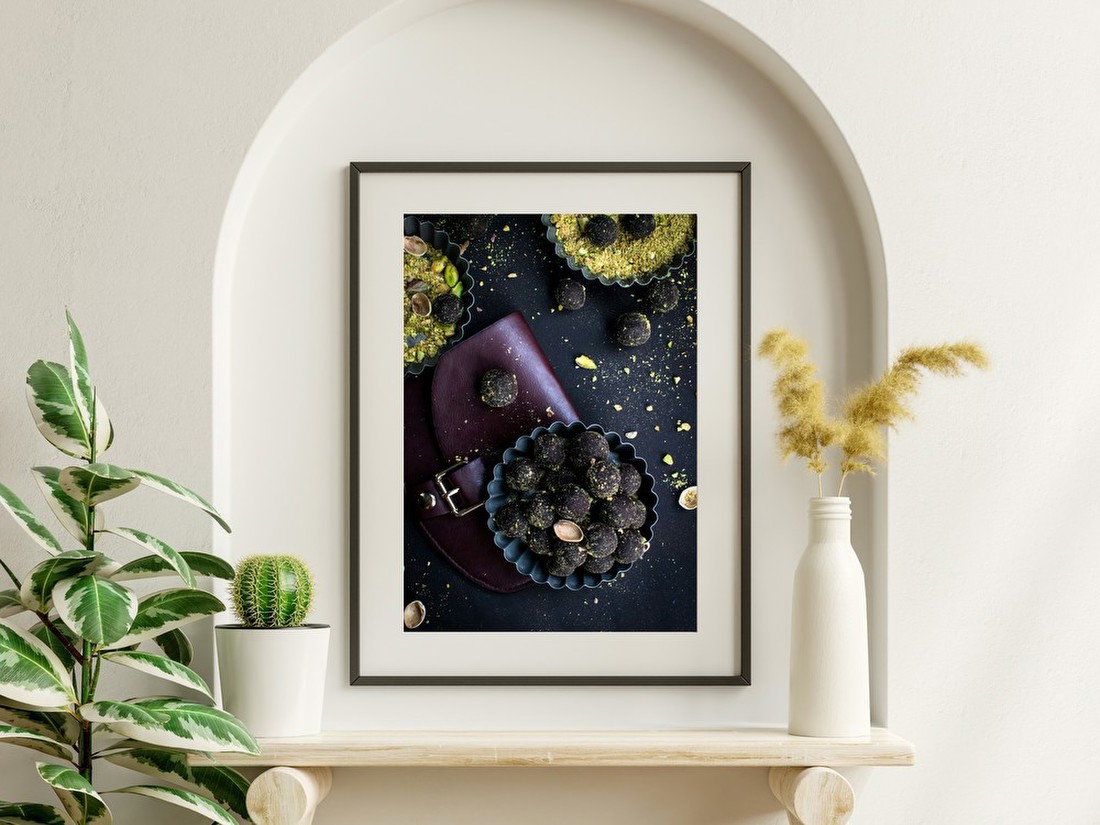Dark Chocolate Pistachio Treats